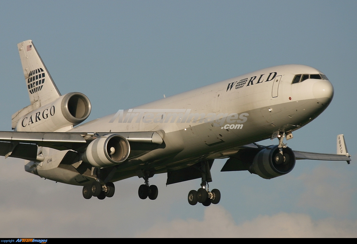 McDonnell Douglas MD-11F - Large Preview - AirTeamImages.com