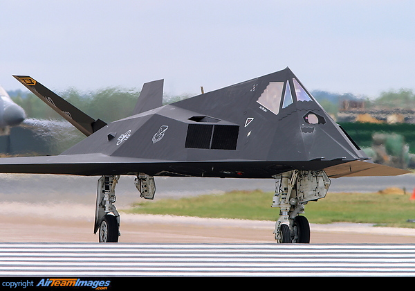 Lockheed F-117A Nighthawk (80-0787) Aircraft Pictures & Photos ...