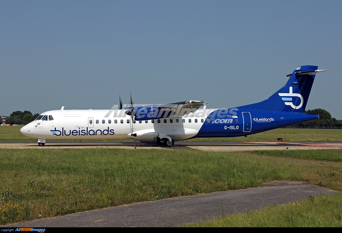 ATR 72-212A - Large Preview - AirTeamImages.com