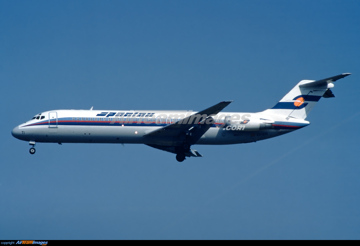 McDonnell Douglas DC-9-32 - Large Preview - AirTeamImages.com