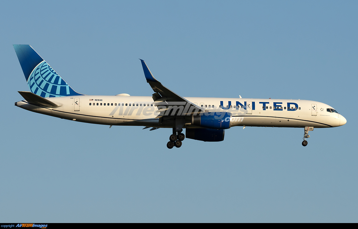 Boeing 757 224 Large Preview 6722