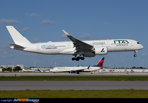 Airbus A350-941 (EI-IFD) Aircraft Pictures & Photos - AirTeamImages.com