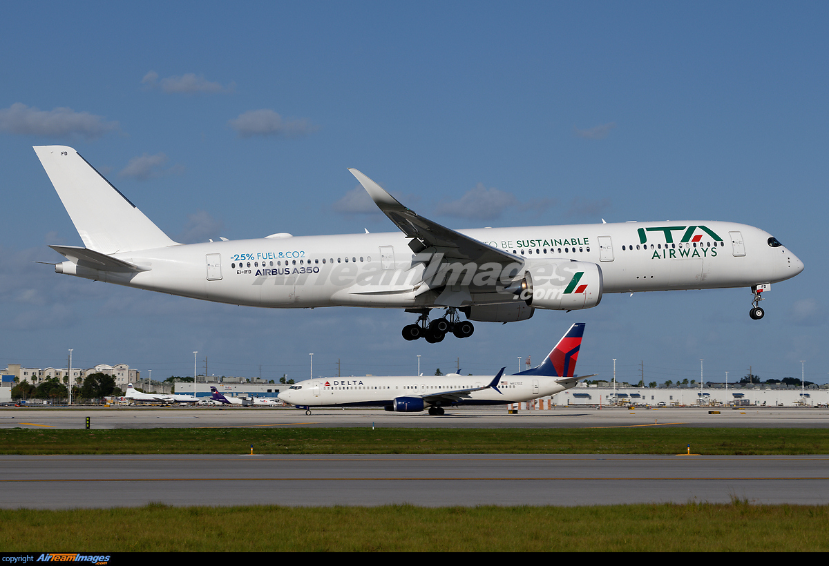 Airbus A350-941 - Large Preview - AirTeamImages.com