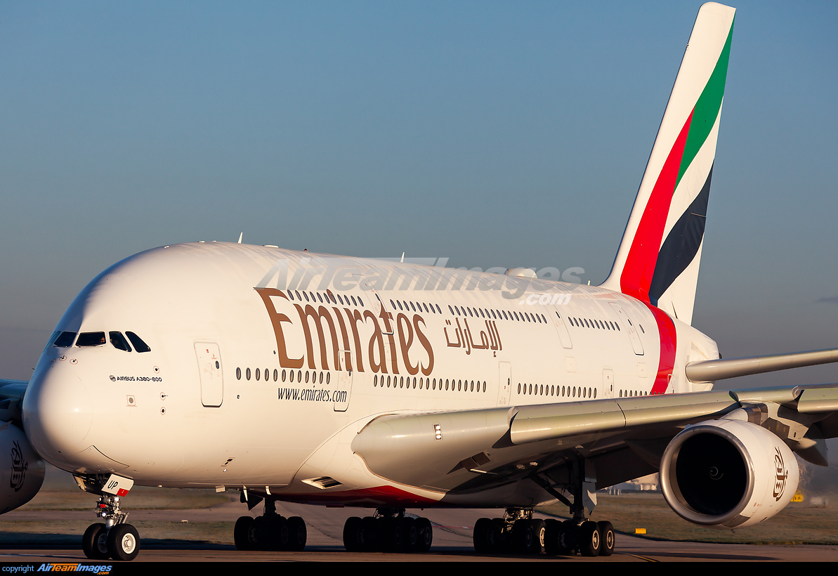 Airbus A380-842 - Large Preview - AirTeamImages.com