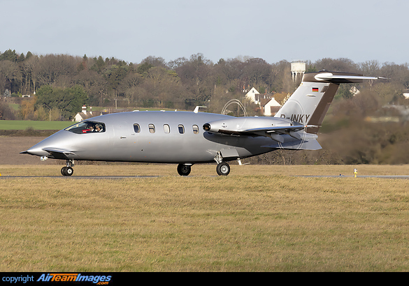 Piaggio P-180 Avanti II (D-INKY) Aircraft Pictures & Photos ...