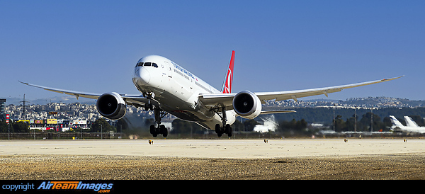 Boeing 787-9 Dreamliner (TC-LLA) Aircraft Pictures & Photos ...