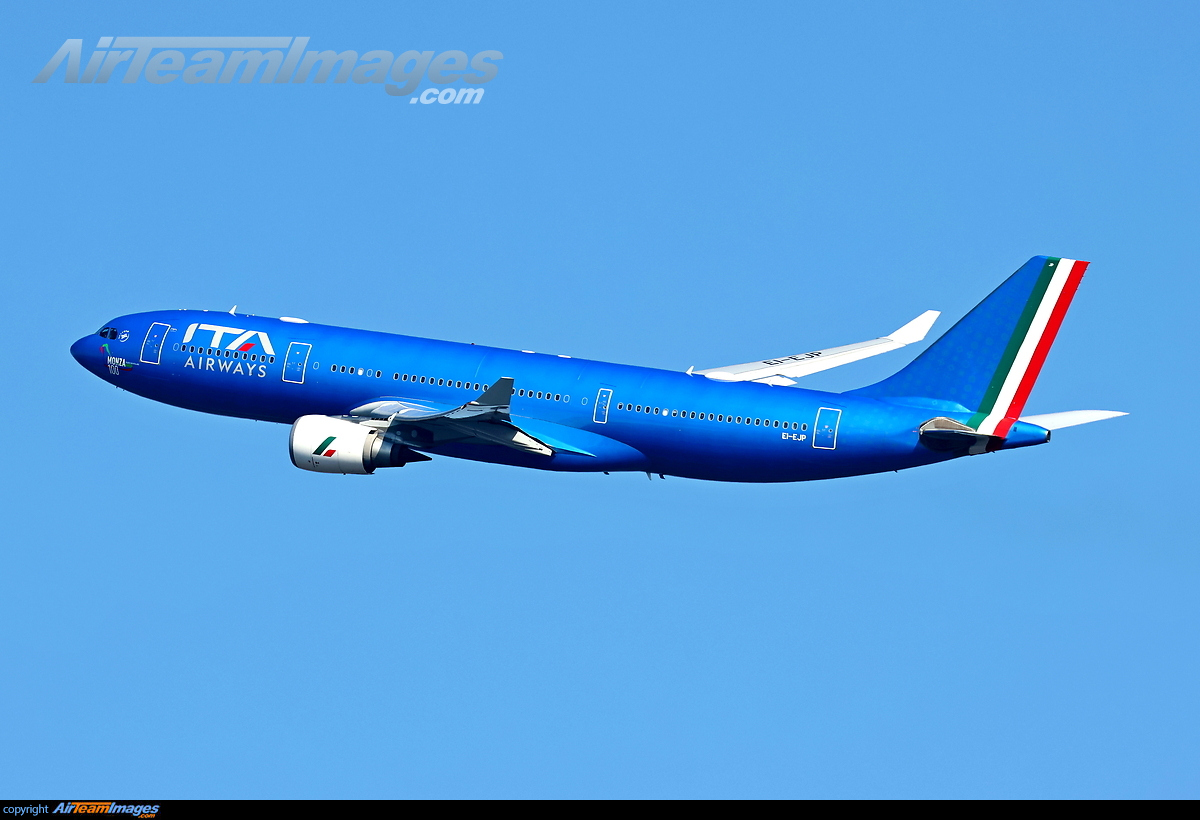 Airbus A330-202 - Large Preview - AirTeamImages.com