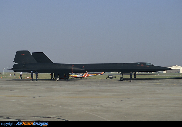 Lockheed Sr 71a Blackbird 61 7967 Aircraft Pictures Photos Airteamimages Com