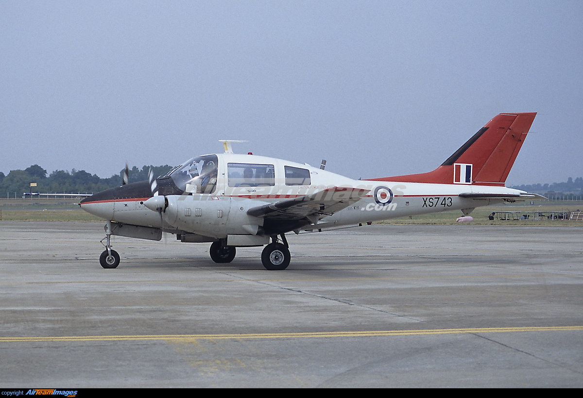 Beagle B.206 Basset - Large Preview - AirTeamImages.com