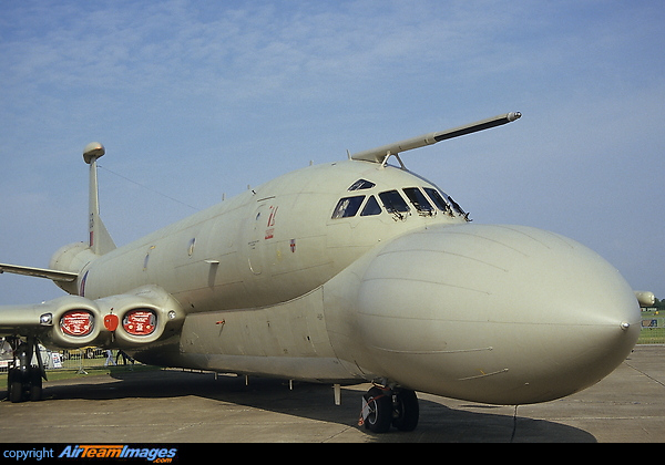 Hawker Siddeley Nimrod (XV263) Aircraft Pictures & Photos ...