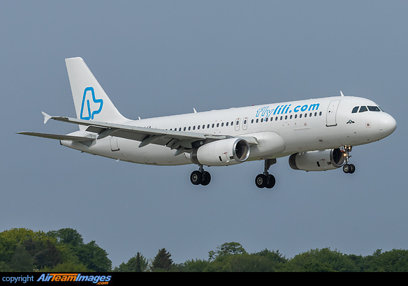 Airbus A320-232 (YR-LIA) Aircraft Pictures & Photos - AirTeamImages.com