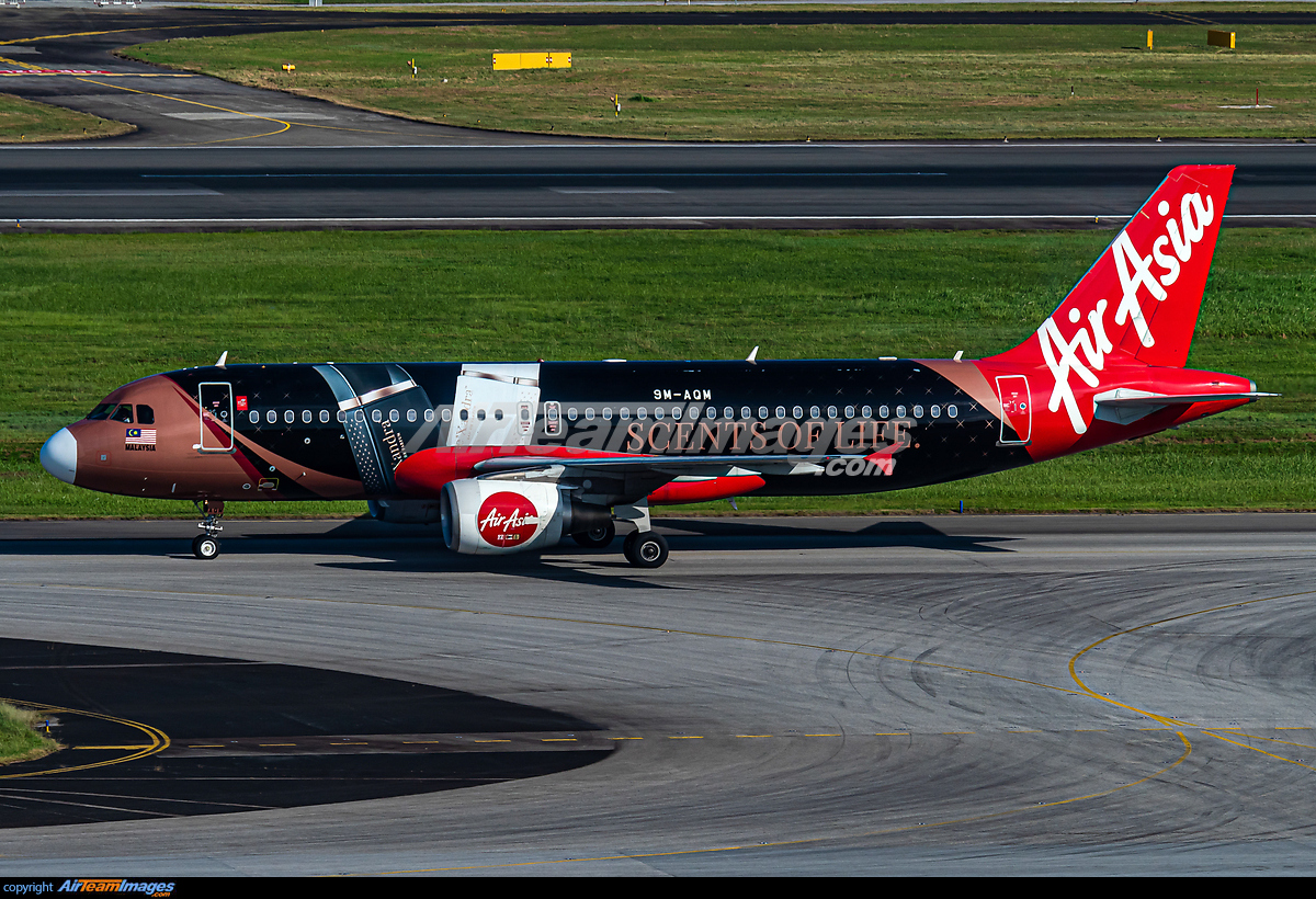 Airbus A320-216 - Large Preview - AirTeamImages.com