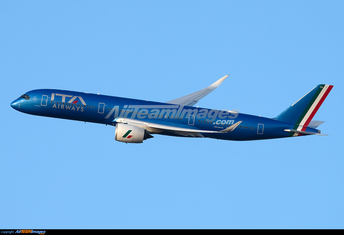 Airbus A350-941 - Large Preview - Airteamimages.com