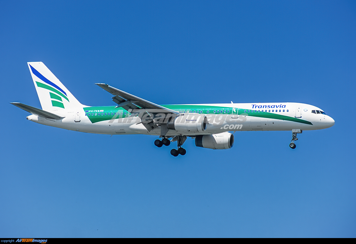 Boeing 757-2K2 - Large Preview - AirTeamImages.com