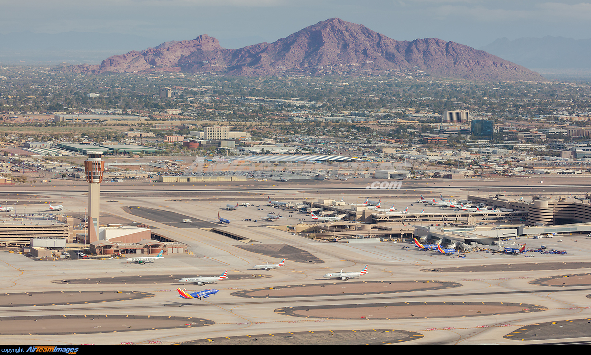 Phoenix Sky Harbor Airport Large Preview AirTeamImages Com   431852 Big 