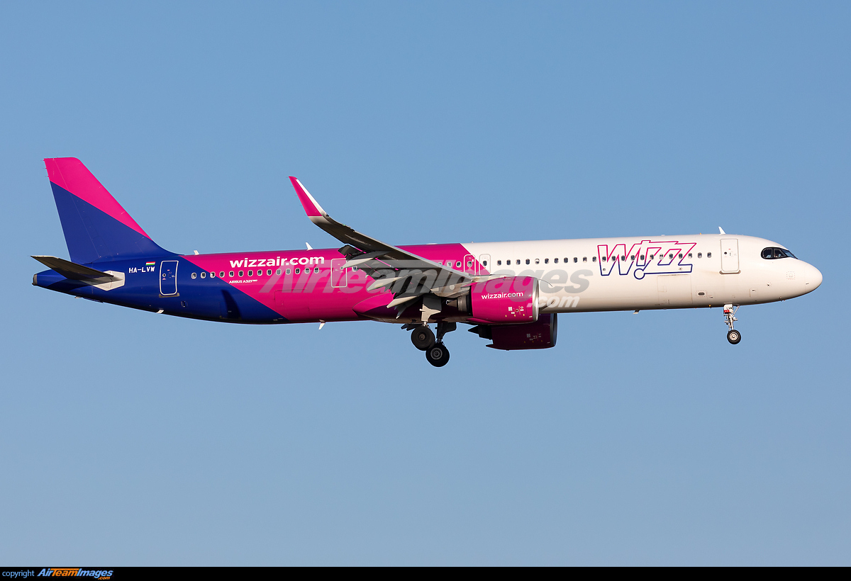 Airbus A321-271NX - Large Preview - AirTeamImages.com