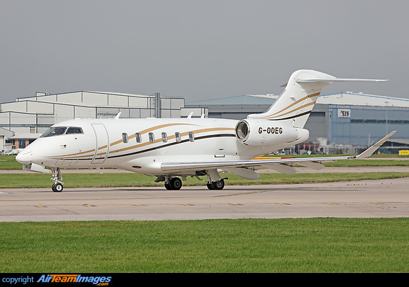 Bombardier Challenger 350 (G-OOEG) Aircraft Pictures & Photos ...