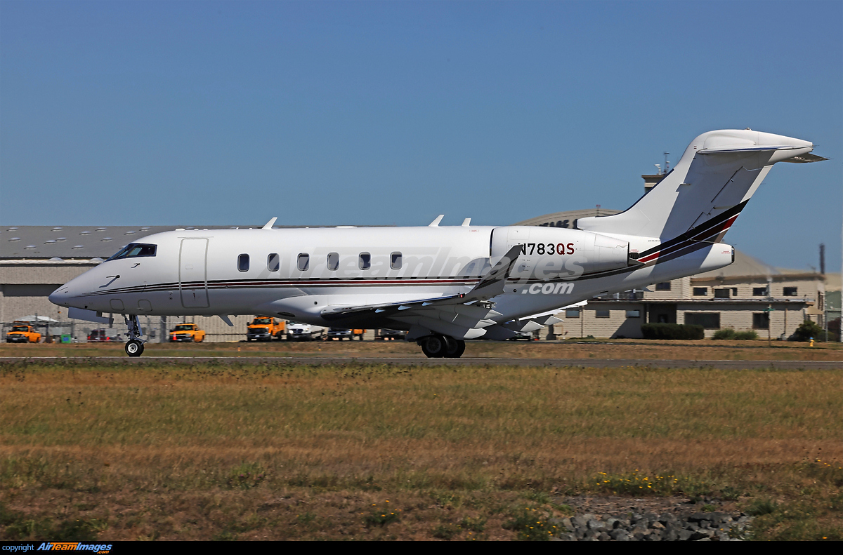 Bombardier Challenger 350 - Large Preview - AirTeamImages.com