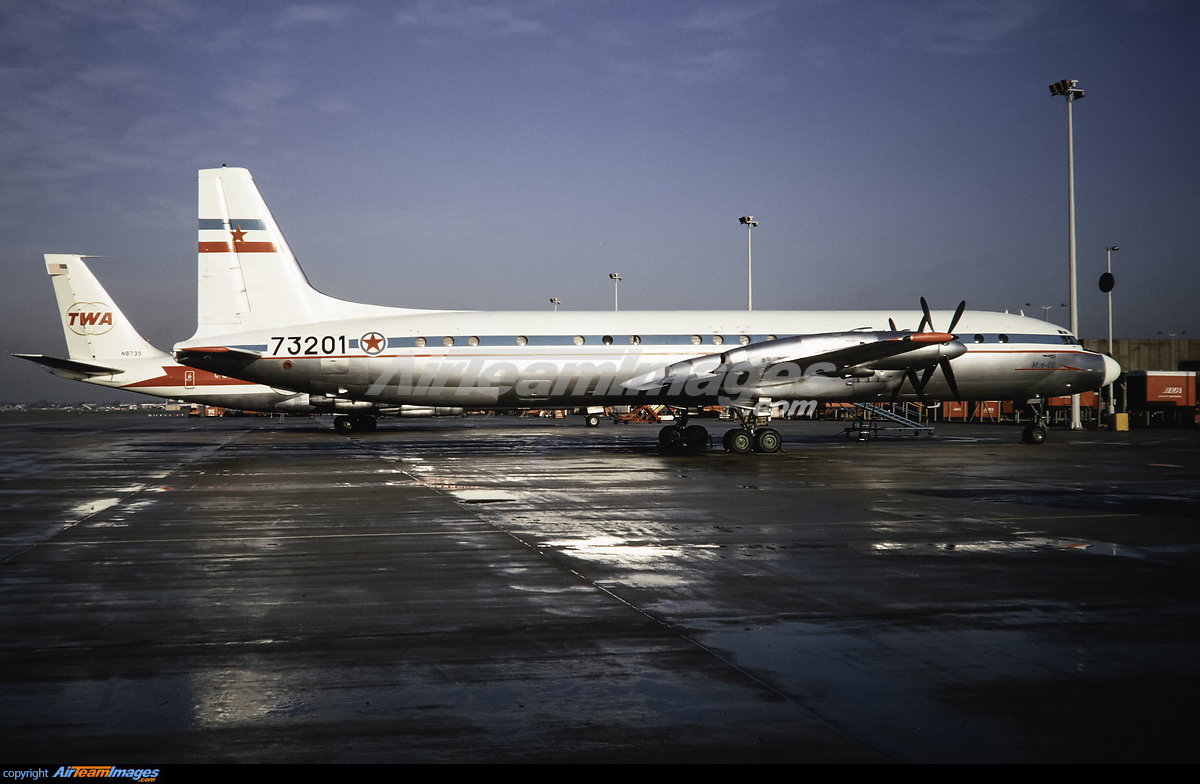 Ilyushin Il-18D - Large Preview - AirTeamImages.com