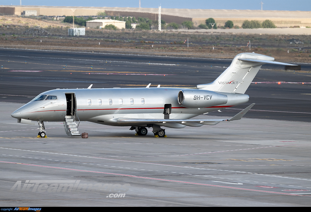 Bombardier Challenger 350 - Large Preview - AirTeamImages.com