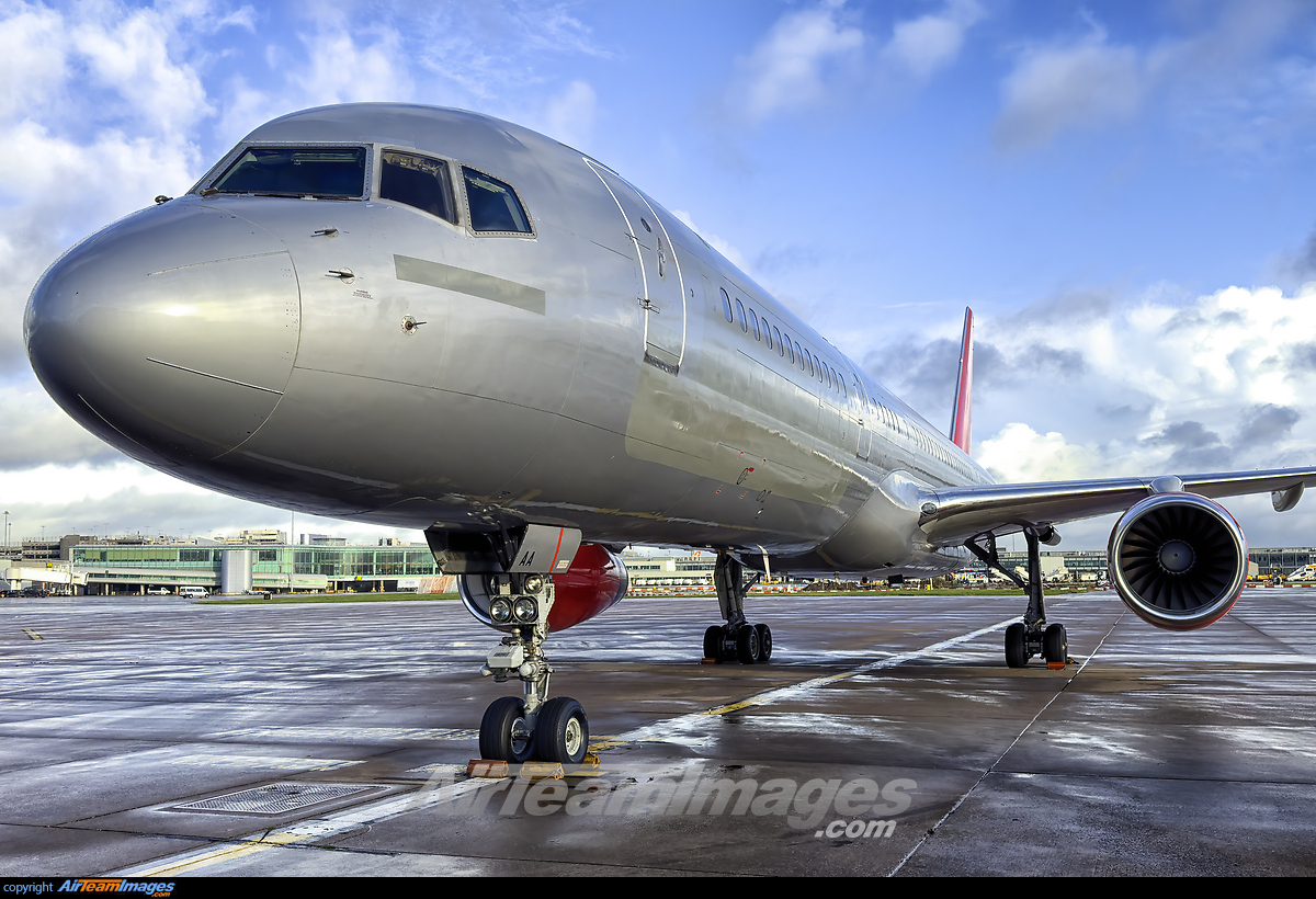 Boeing 757-236 - Large Preview - Airteamimages.com