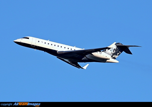 Bombardier Global Express XRS (P4-TNA) Aircraft Pictures & Photos ...