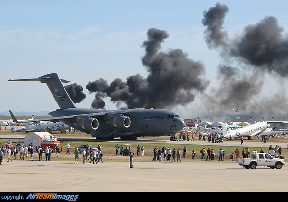 Boeing C-17A Globemaster III (03-3120) Aircraft Pictures & Photos ...