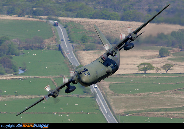 Lockheed C-130 Hercules (XV290) Aircraft Pictures & Photos ...