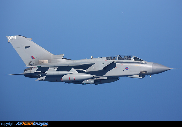 Panavia Tornado GR4 (ZD748) Aircraft Pictures & Photos - AirTeamImages.com