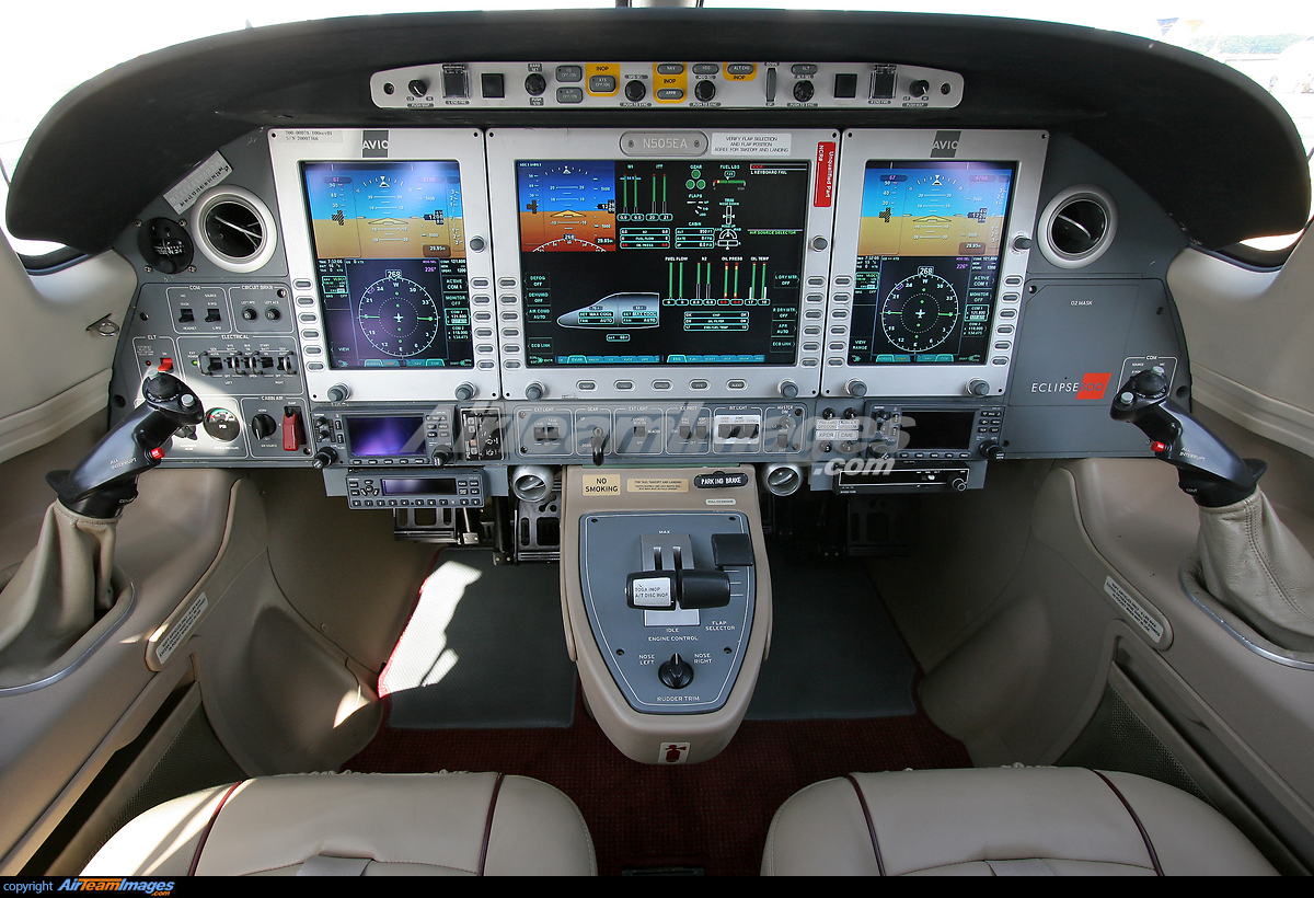 Eclipse 500 - Large Preview - AirTeamImages.com