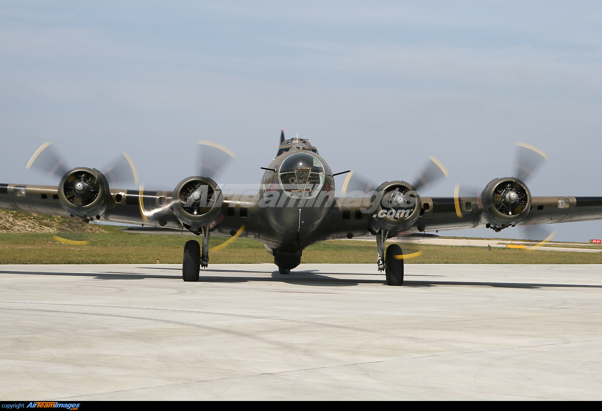 Boeing B-17G Flying Fortress - Large Preview - AirTeamImages.com