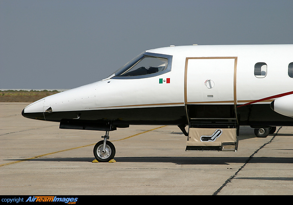 Gates Learjet 25 (XA-MUU) Aircraft Pictures & Photos - AirTeamImages.com