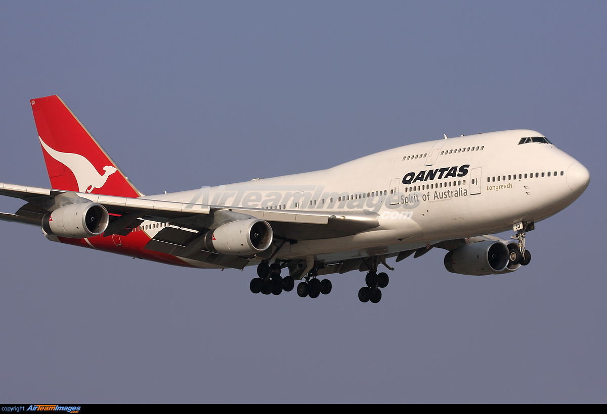 Boeing 747-438 - Large Preview - AirTeamImages.com