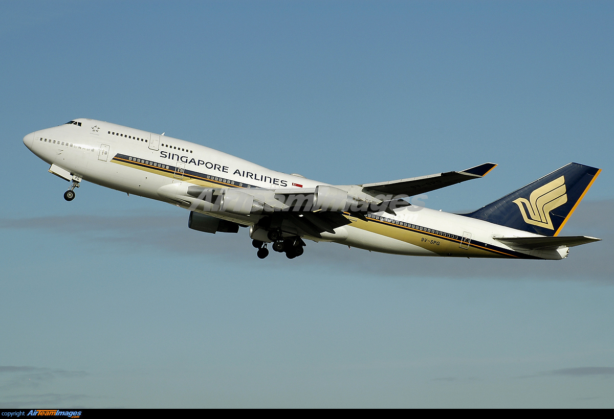 Boeing 747-412 - Large Preview - AirTeamImages.com