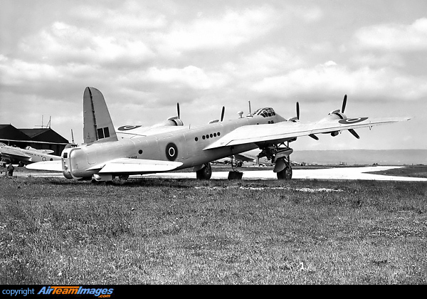 Short Stirling - AirTeamImages.com