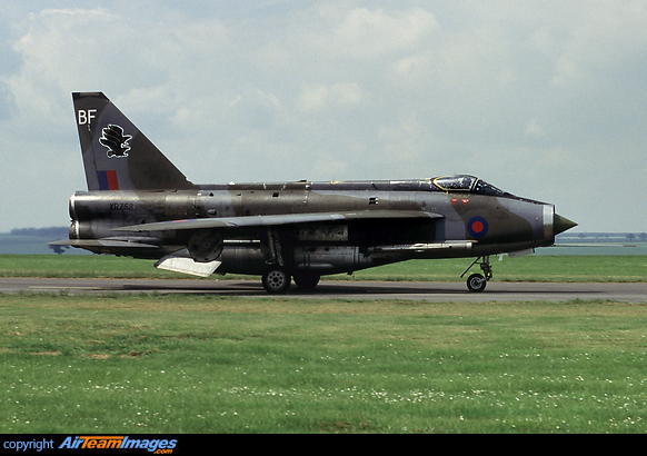 English Electric - Lightning (xr758) Aircraft Pictures & Photos 