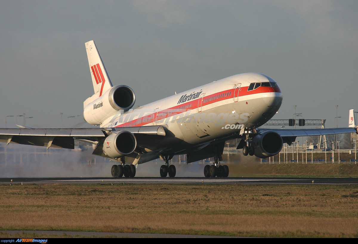 McDonnell Douglas MD-11 - Large Preview - AirTeamImages.com