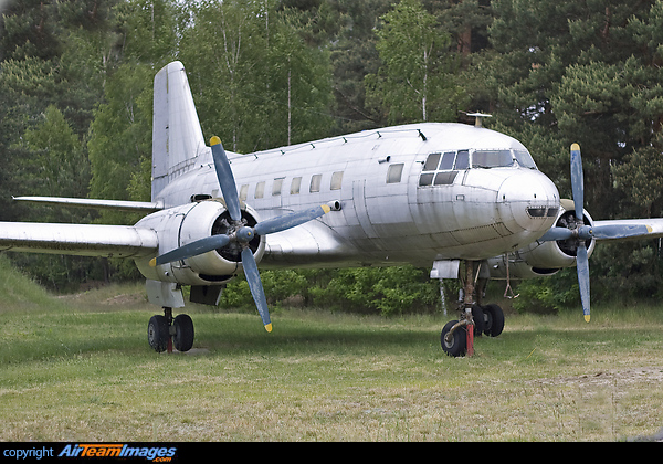 Ilyushin Il-14P (482) Aircraft Pictures & Photos - AirTeamImages.com