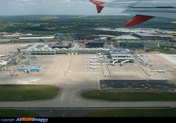 Birmingham Airport (HB-JZG) Aircraft Pictures & Photos - AirTeamImages.com