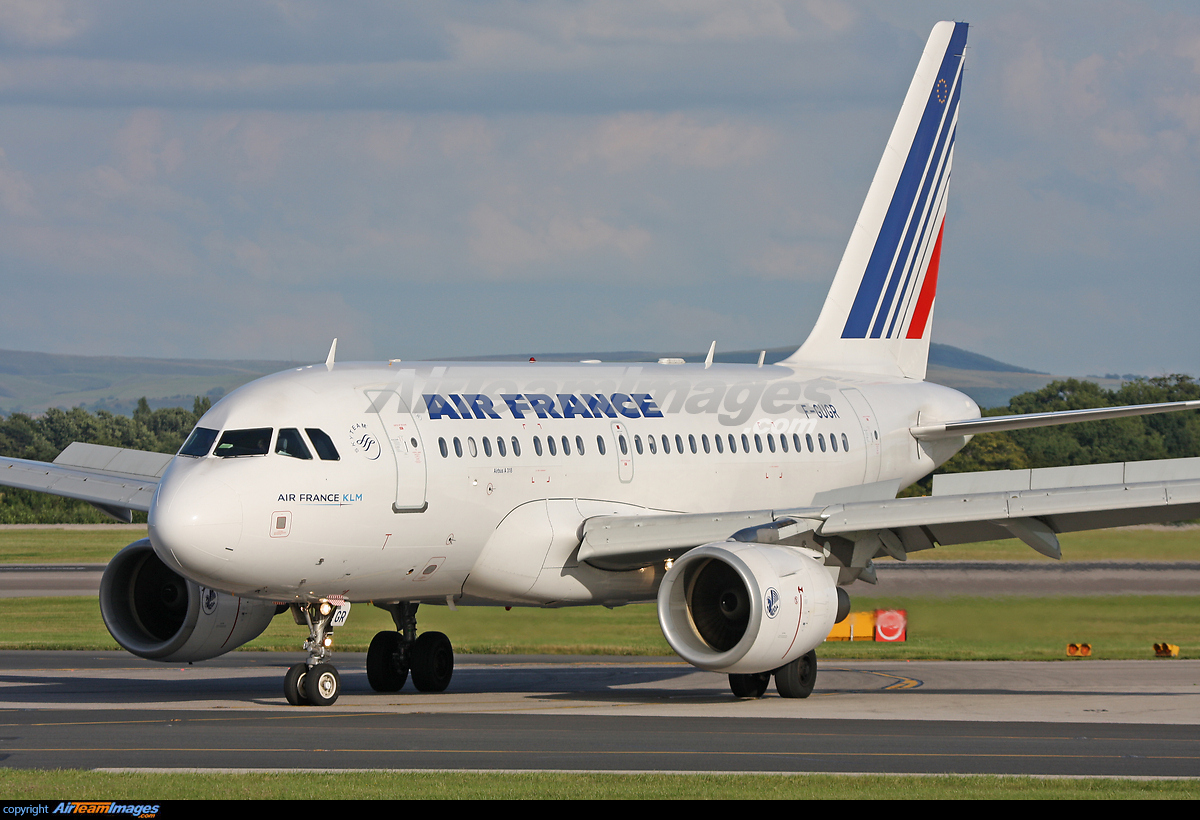 Airbus A318-111 - Large Preview - AirTeamImages.com