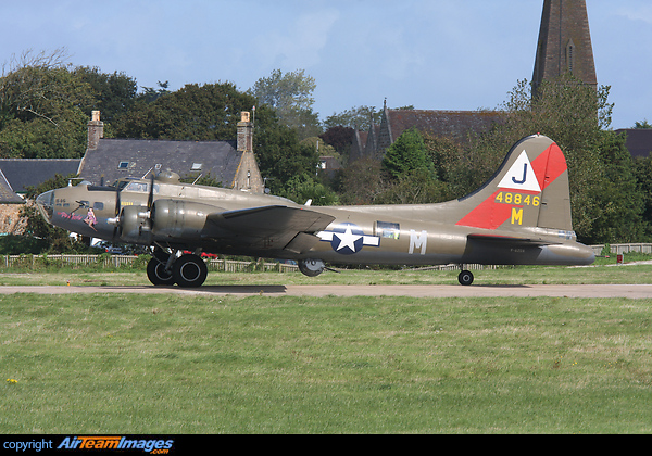 Boeing B-17G Flying Fortress (F-AZDX) Aircraft Pictures & Photos ...