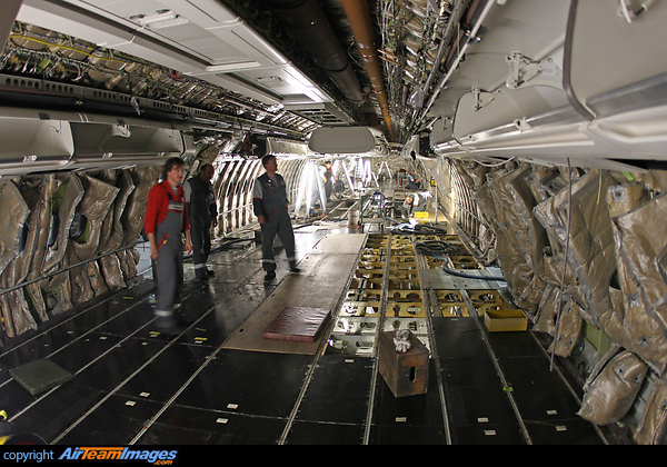 d cost check 747 D 223 IQC) Check Airbus Pictures (HB A330 Aircraft