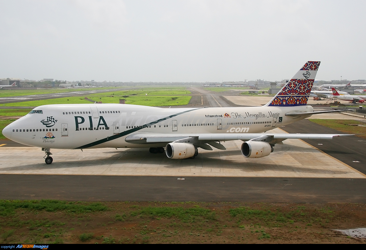 Boeing - 747 -300 - Large Preview - AirTeamImages.com