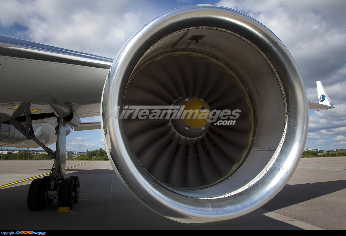 Qantas 747200 747300 Rolls Royce RB211 Engine Cutaway  Авиация