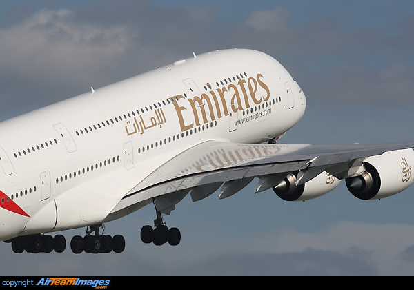 Airbus A380-861 (A6-EDE) Aircraft Pictures & Photos - AirTeamImages.com