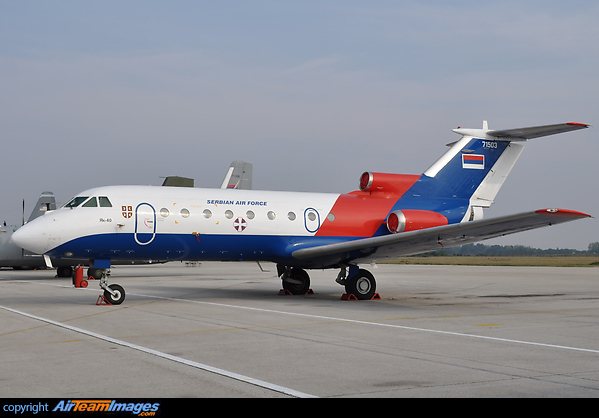 Yakovlev Yak-40 (71503) Aircraft Pictures & Photos - AirTeamImages.com