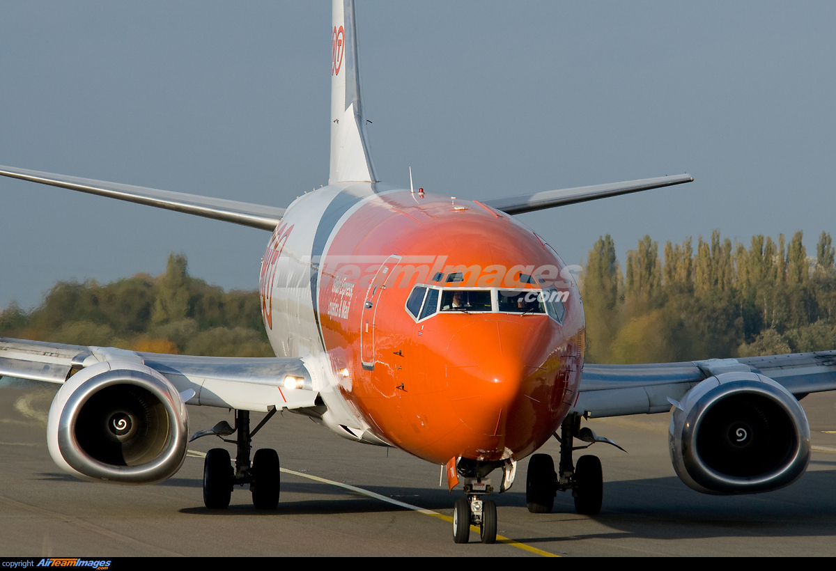 Boeing - 737 -300F - Large Preview - AirTeamImages.com