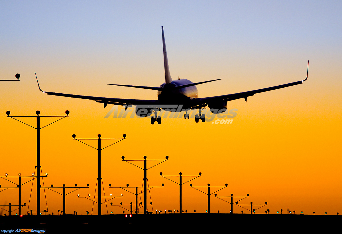 boeing-737-700-large-preview-airteamimages