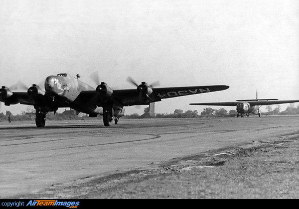 Handley Page Halifax & Glider (NA304) Aircraft Pictures & Photos ...