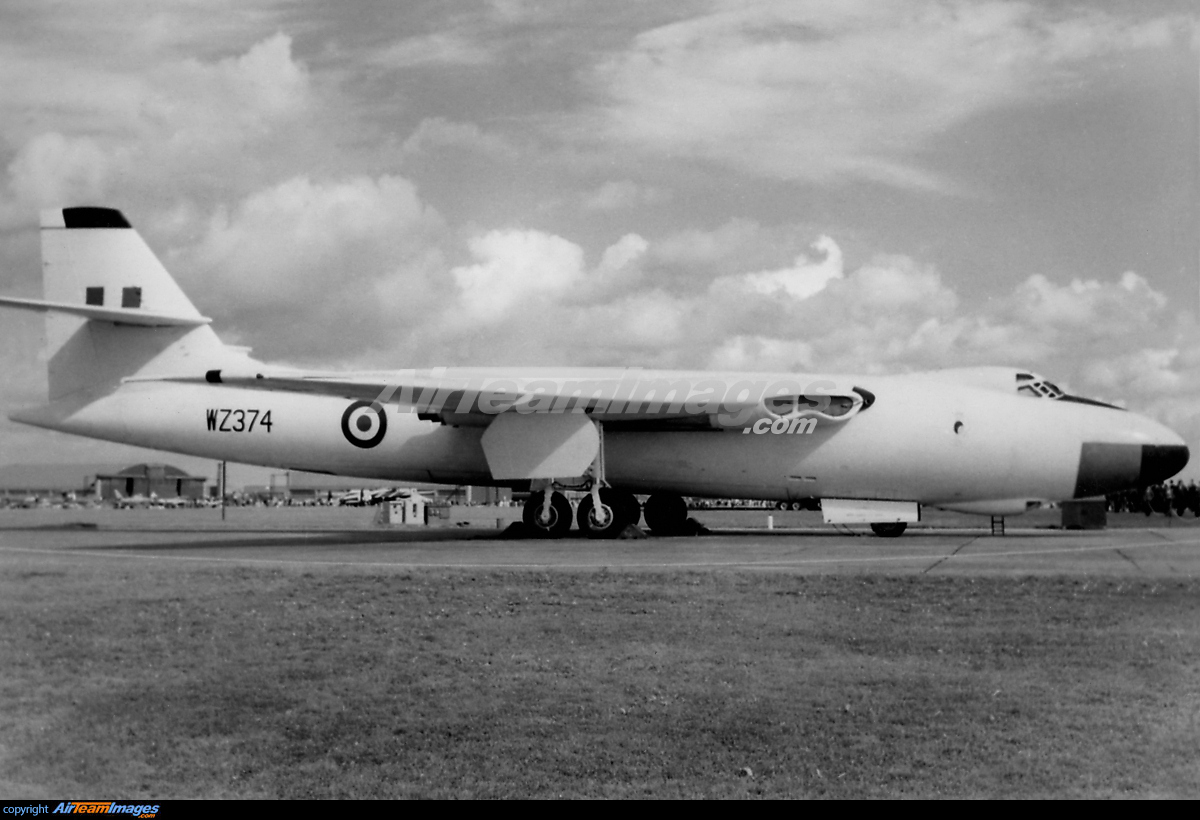 Vickers Valiant BK.1 - Large Preview - AirTeamImages.com